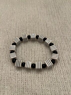 Black and White Striped Cube Bead Bracelet